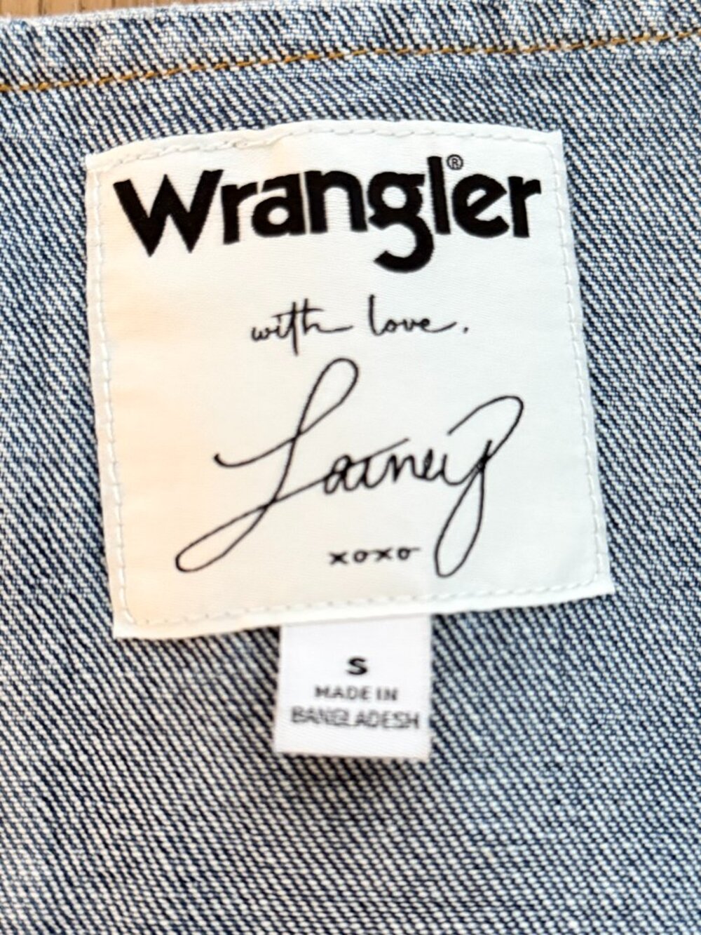 Lainey Wilson Wrangler Collab Women's Blue Denim Patchwork Country Vest S NWT - Picture 5 of 7